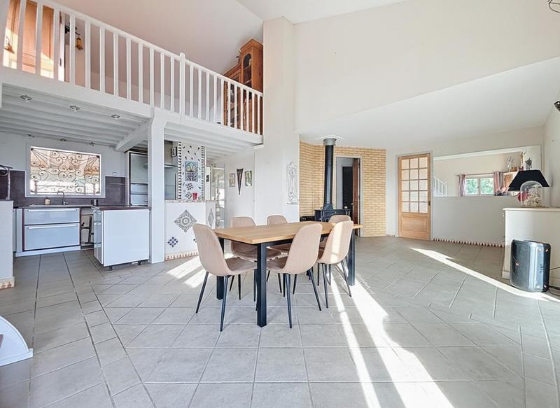 Maison - 170 m² - 6 pièces