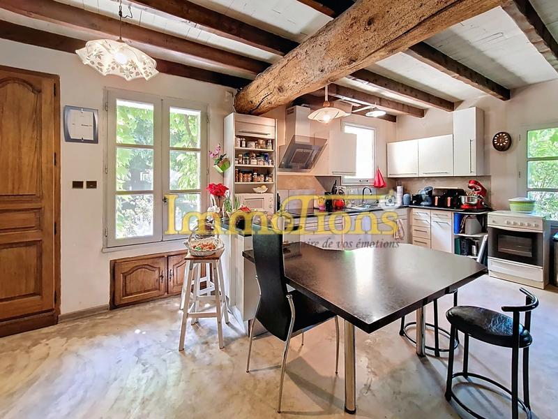 Maison - 243 m² - 5 pièces