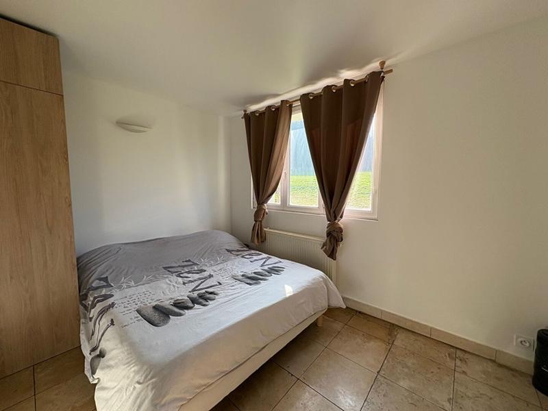 Maison - 201 m² - 8 pièces