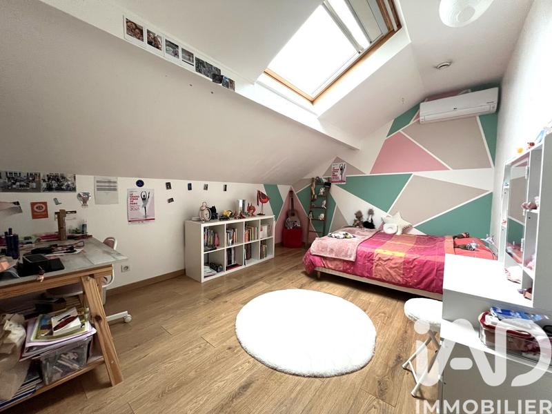 Maison - 143 m² - 5 pièces