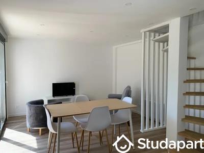 Chambre - 12 m² - 1 pièce