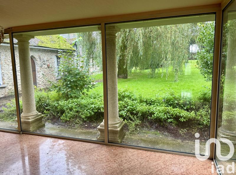 Maison - 930 m² - 20 pièces