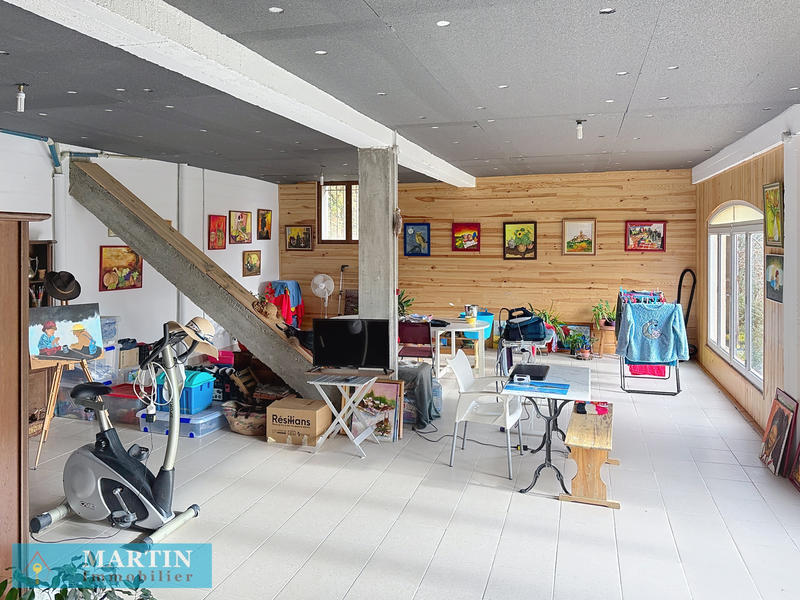 Maison - 304 m² - 7 pièces