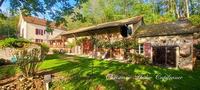 Maison - 160 m² - 9 pièces