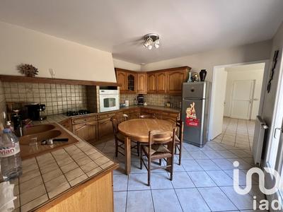 Maison - 213 m² - 7 pièces