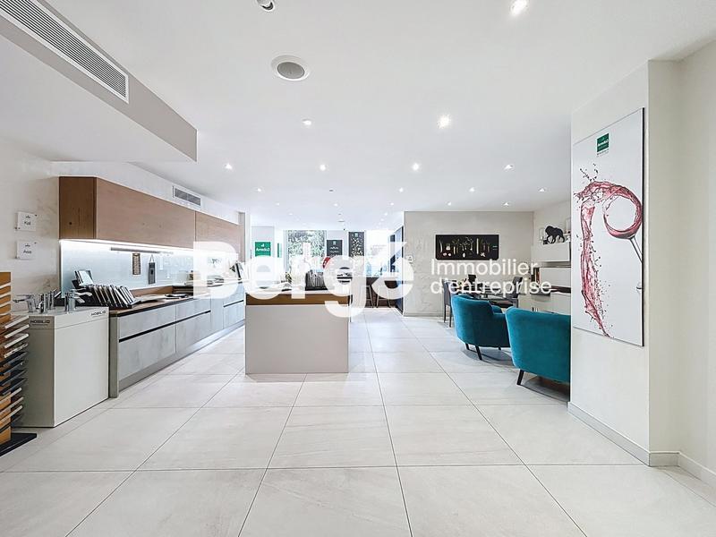 Local commercial - 180 m²