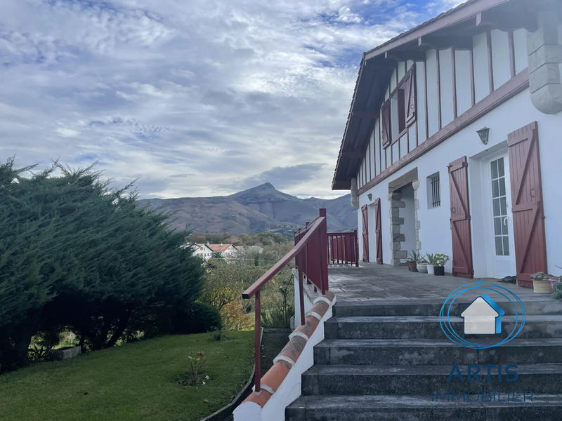 Maison - 164 m² - 5 pièces