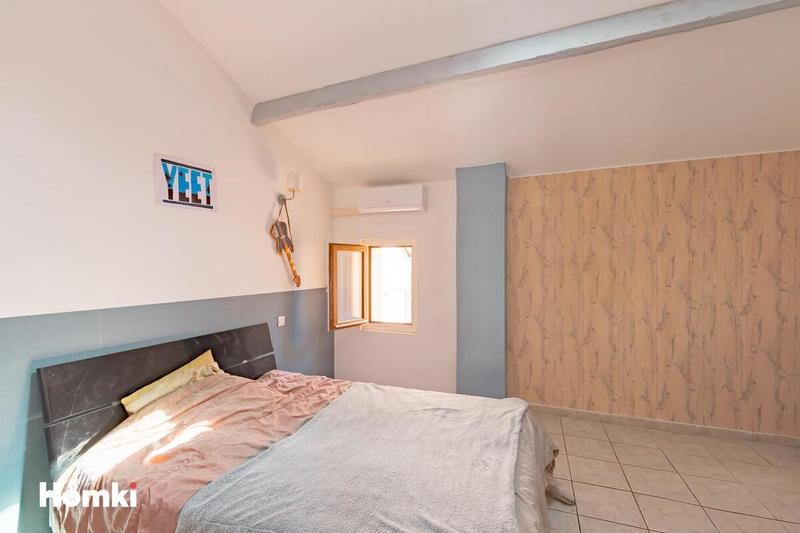 Maison - 250 m² - 8 pièces