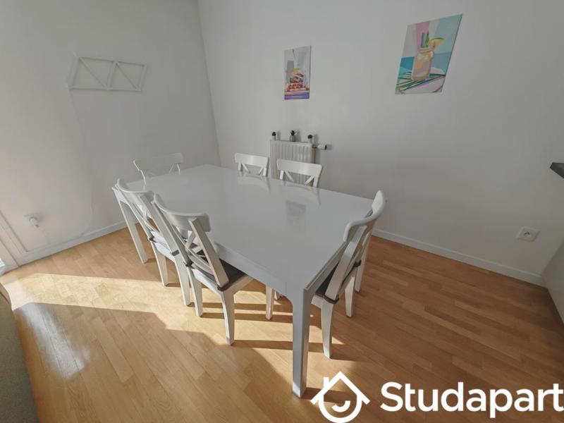 Chambre - 10 m² - 1 pièce