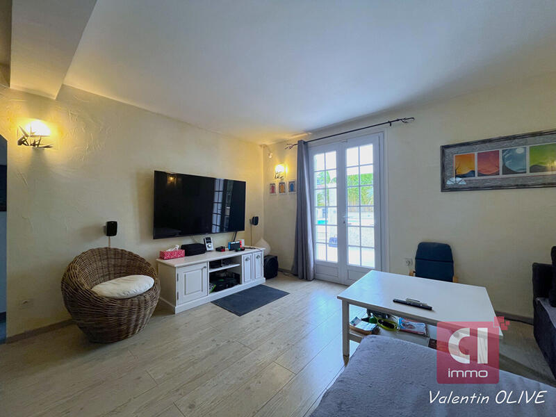 Maison - 143 m² - 6 pièces