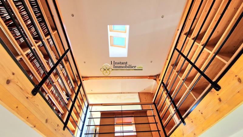 Local d'activités - 209 m² - 7 pièces