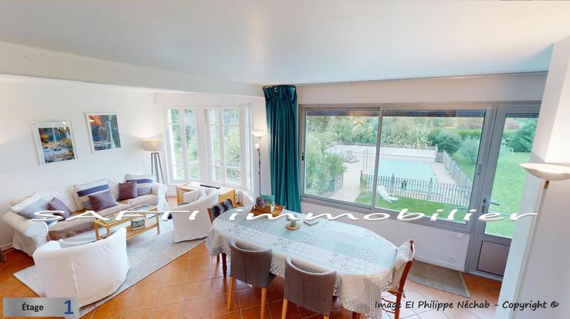 Villa - 140 m² - 6 pièces