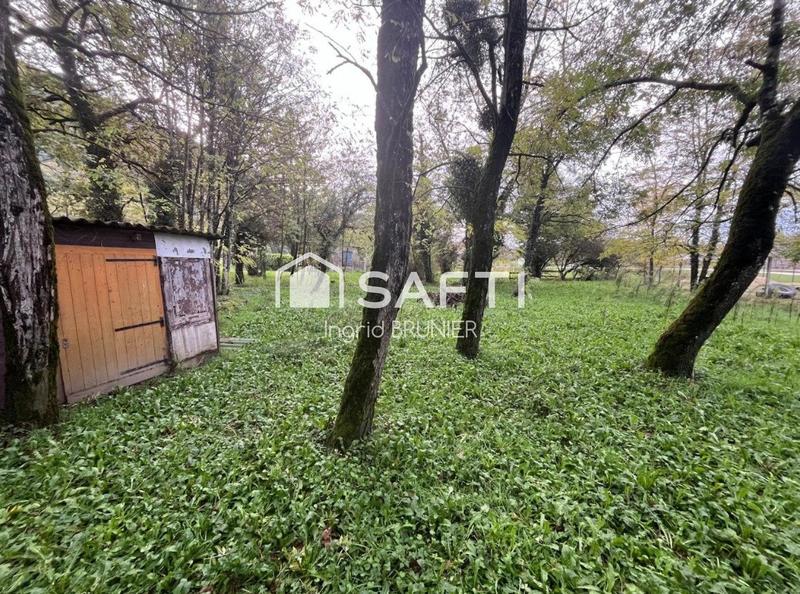 Terrain - 3 302 m²