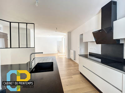 Appartement - 97 m² - 4 pièces