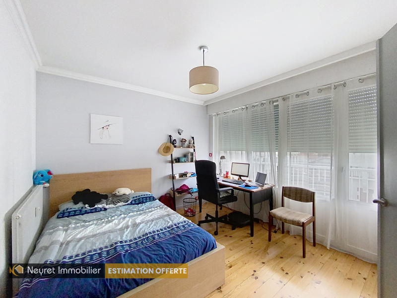 Appartement - 125 m² - 5 pièces