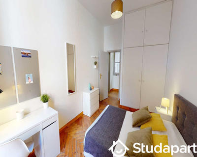 Chambre - 120 m² - 1 pièce