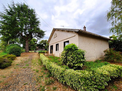 Maison - 93 m² - 4 pièces