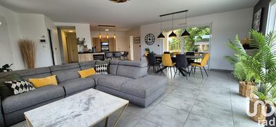 Maison - 167 m² - 6 pièces