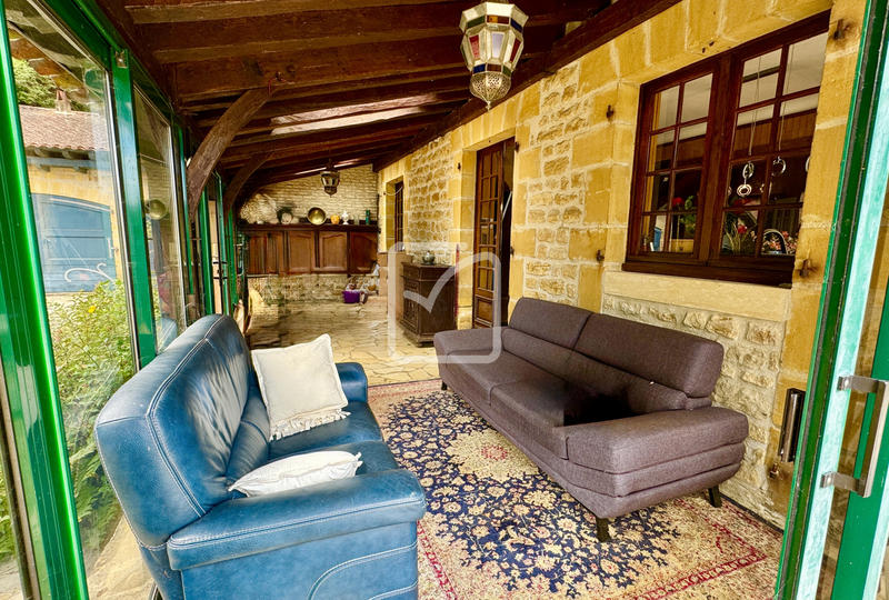 Maison - 336 m² - 12 pièces