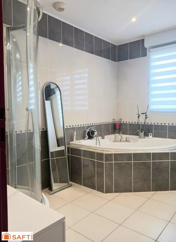 Maison - 87 m² - 4 pièces