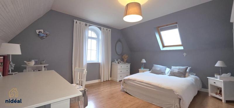 Maison - 283 m² - 12 pièces