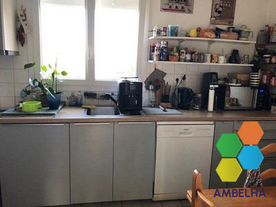 Maison - 90 m² - 5 pièces