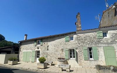 Maison - 224 m² - 9 pièces