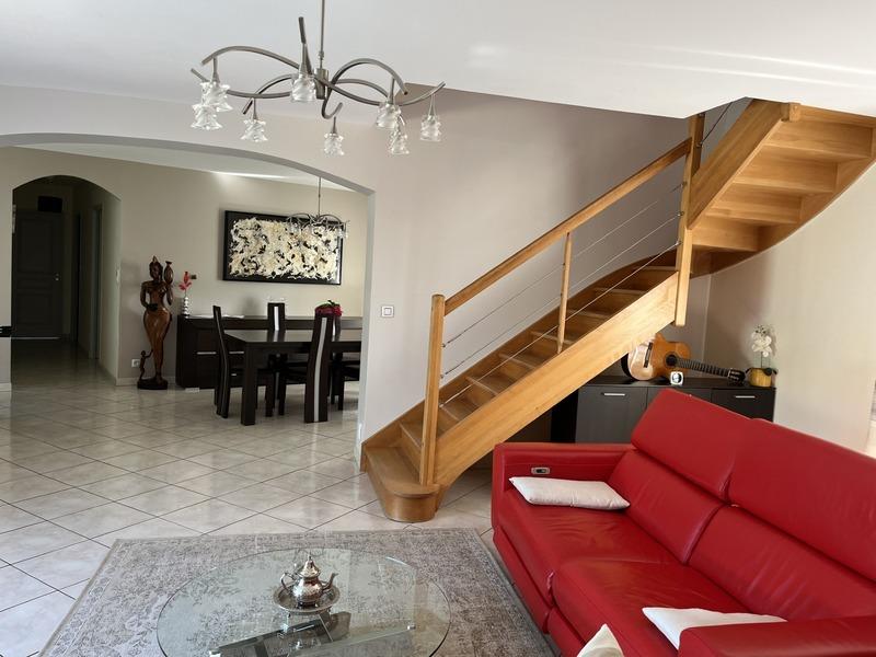 Maison - 172 m² - 7 pièces