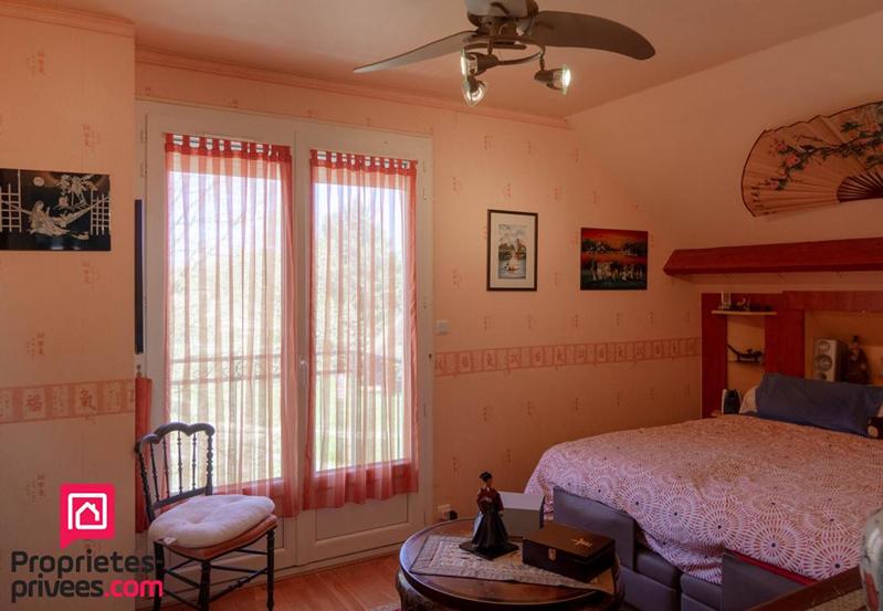 Maison - 200 m² - 8 pièces