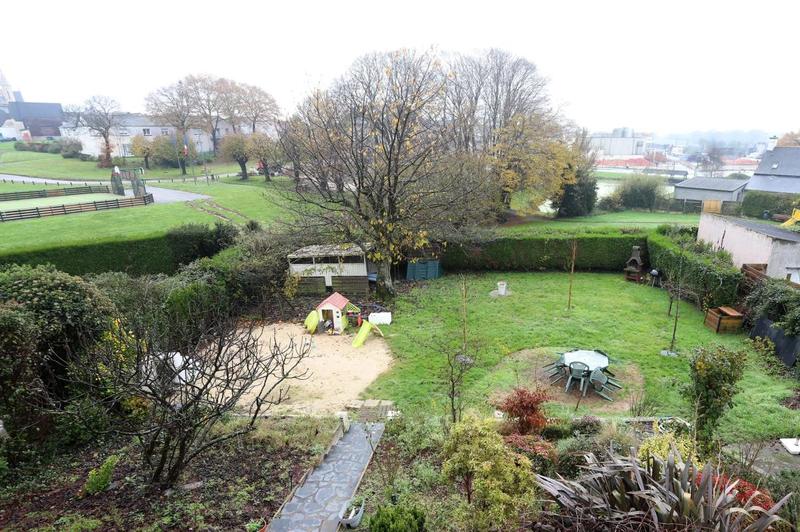 Maison - 172 m² - 7 pièces