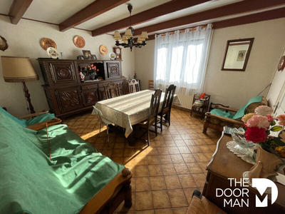 Maison - 93 m² - 4 pièces