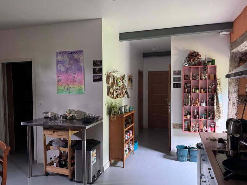 Propriété - 280 m² - 9 pièces