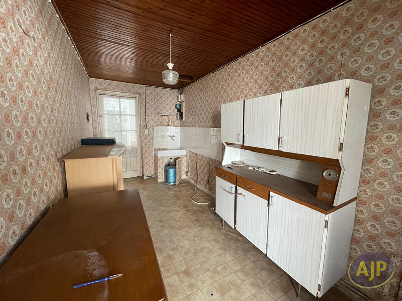 Maison - 85 m² - 5 pièces