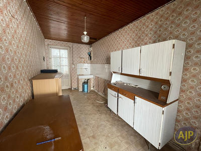 Maison - 85 m² - 5 pièces