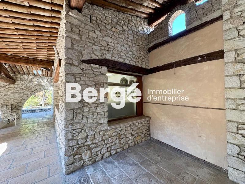 Local commercial - 180 m²