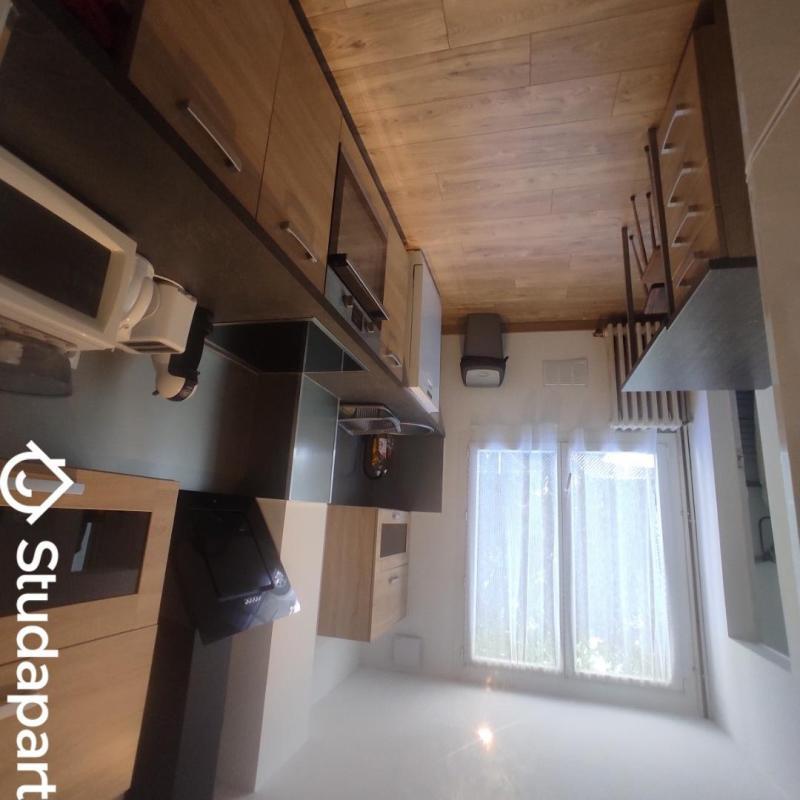 Chambre - 15 m² - 1 pièce