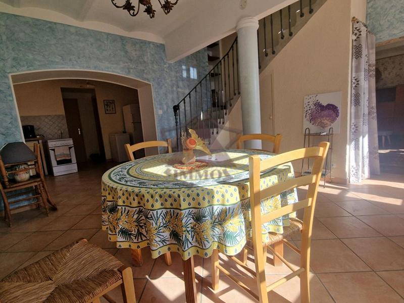 Maison en pierre - 121 m² - 5 pièces