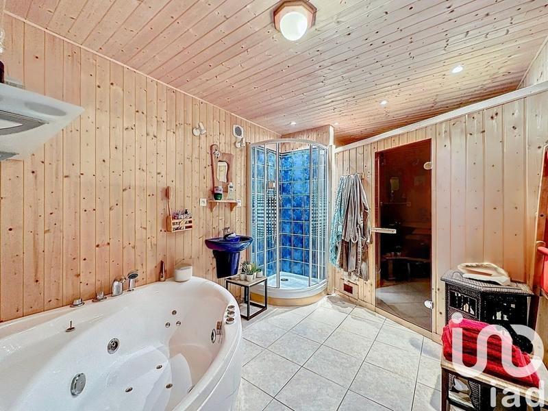 Châlet - 265 m² - 15 pièces