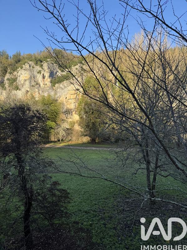 Maison - 210 m² - 10 pièces