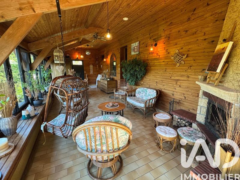 Maison - 200 m² - 7 pièces