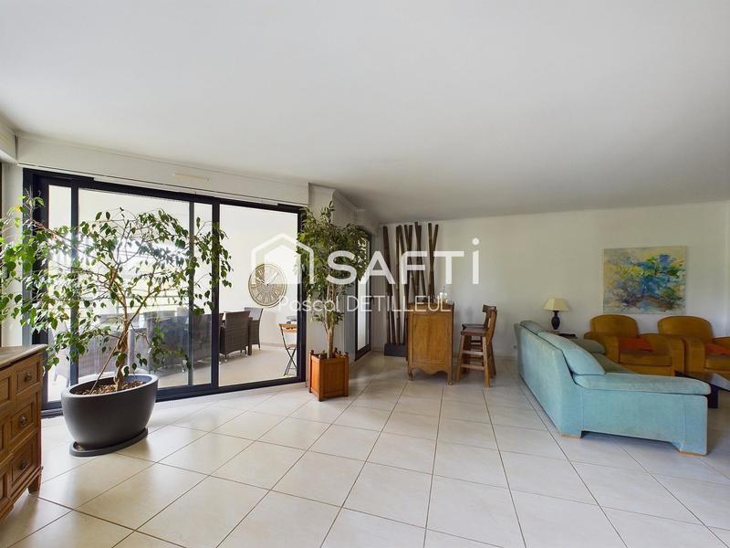 Appartement - 145 m² - 7 pièces