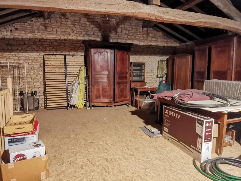 Maison en pierre - 146 m² - 4 pièces