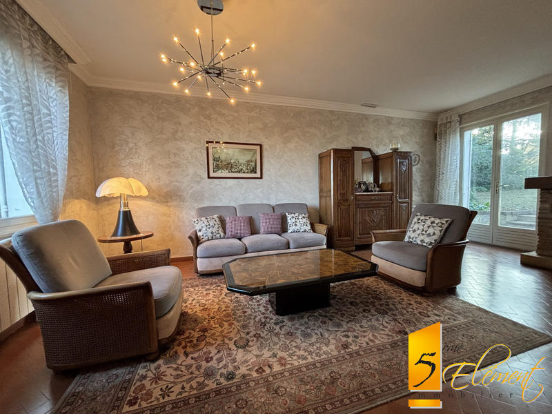 Maison traditionnelle - 127 m² - 4 pièces