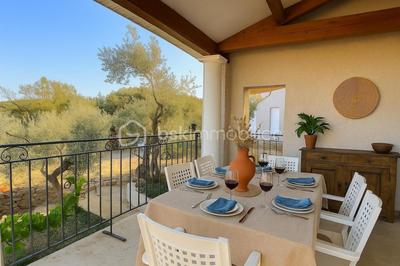 Demeure - 170 m² - 6 pièces