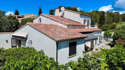 Maison - 157 m² - 6 pièces