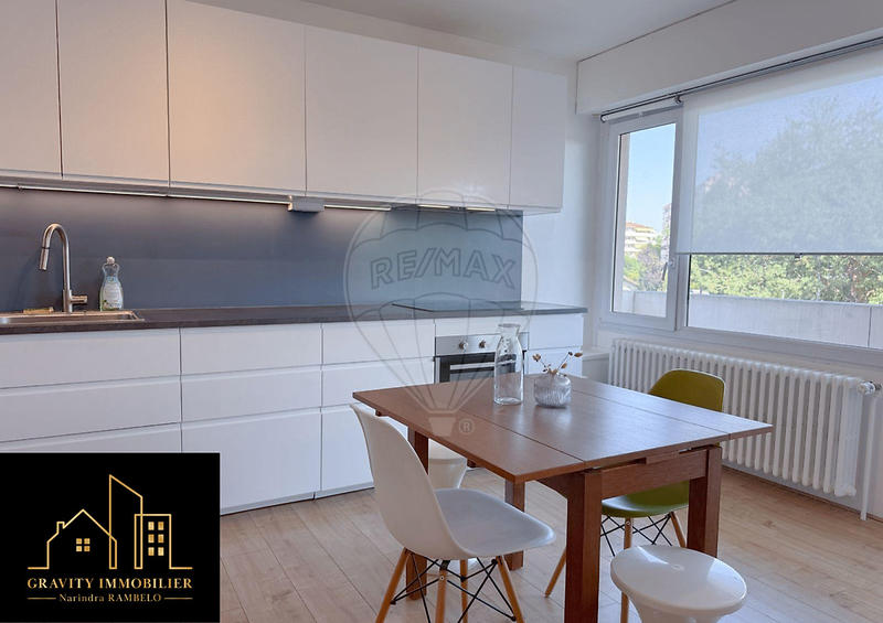 Appartement - 12 m² - 4 pièces