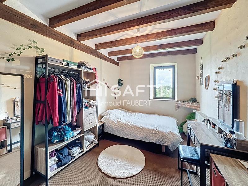 Maison - 210 m² - 6 pièces