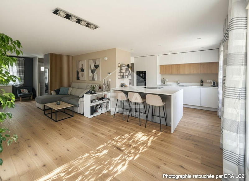 Maison - 102 m² - 5 pièces