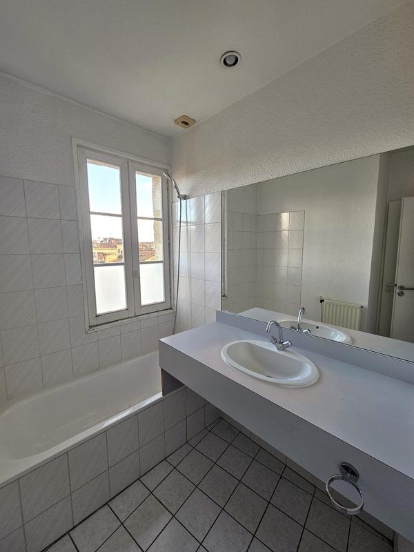 Appartement - 93 m² - 4 pièces