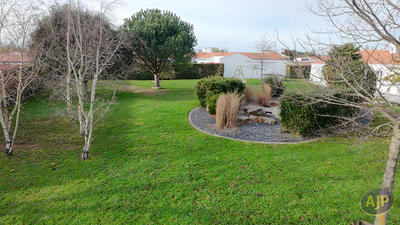 Terrain - 834 m²